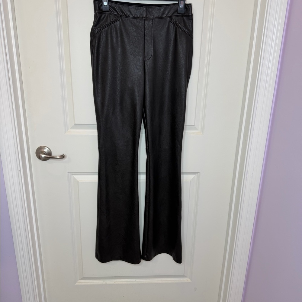 Spanx Leather Like Flare Pants Luxe Black Pull On Women’s Sz L - Picture 4 of 16